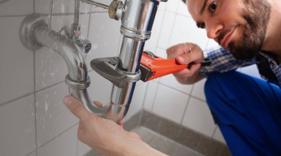 Professional water heater repair in Mcconnell Afb, KS